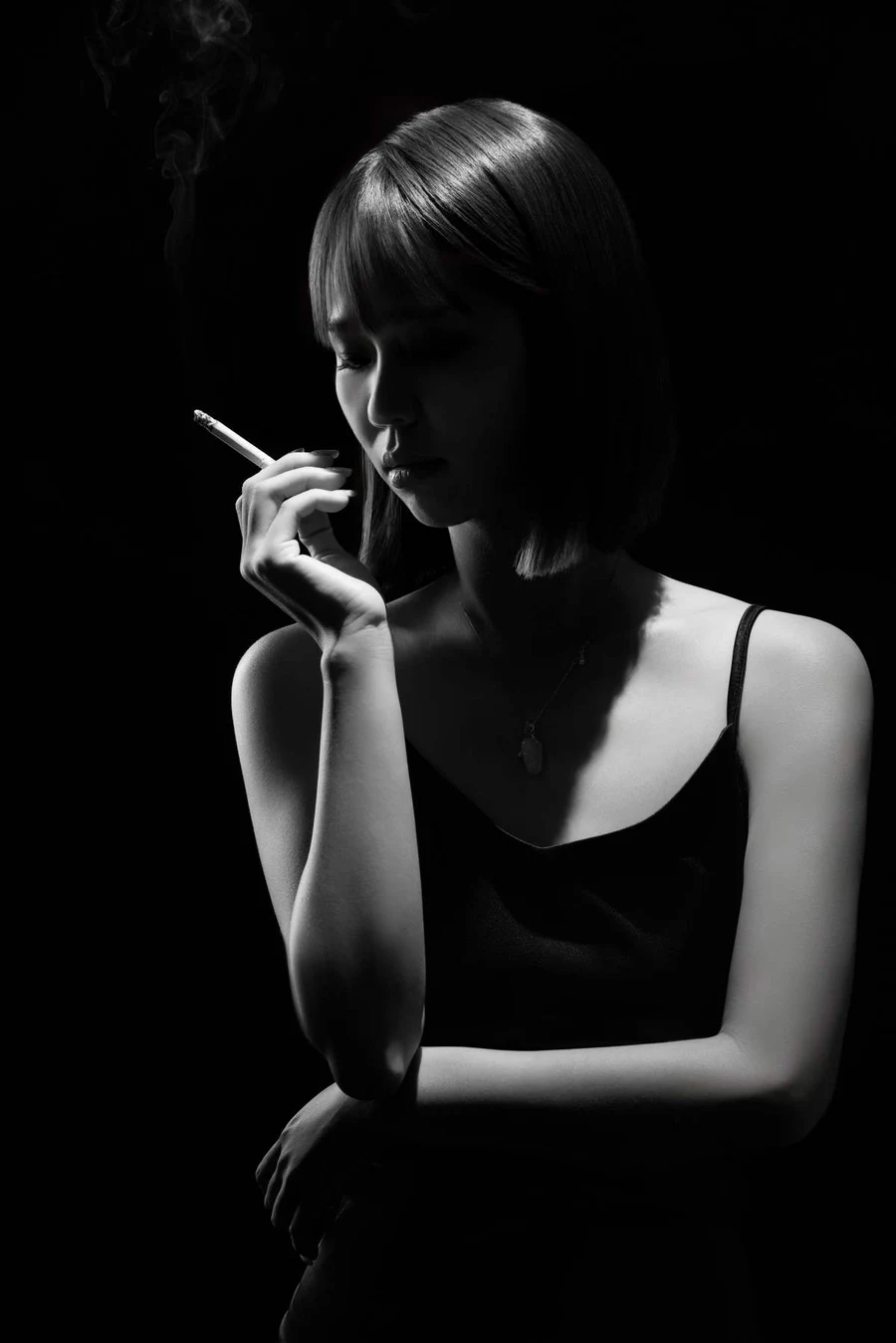 [YITUYU艺图语]2025.05.02 光与影之歌：情绪风肖像 龟龟 YITUYU艺图语-第1张