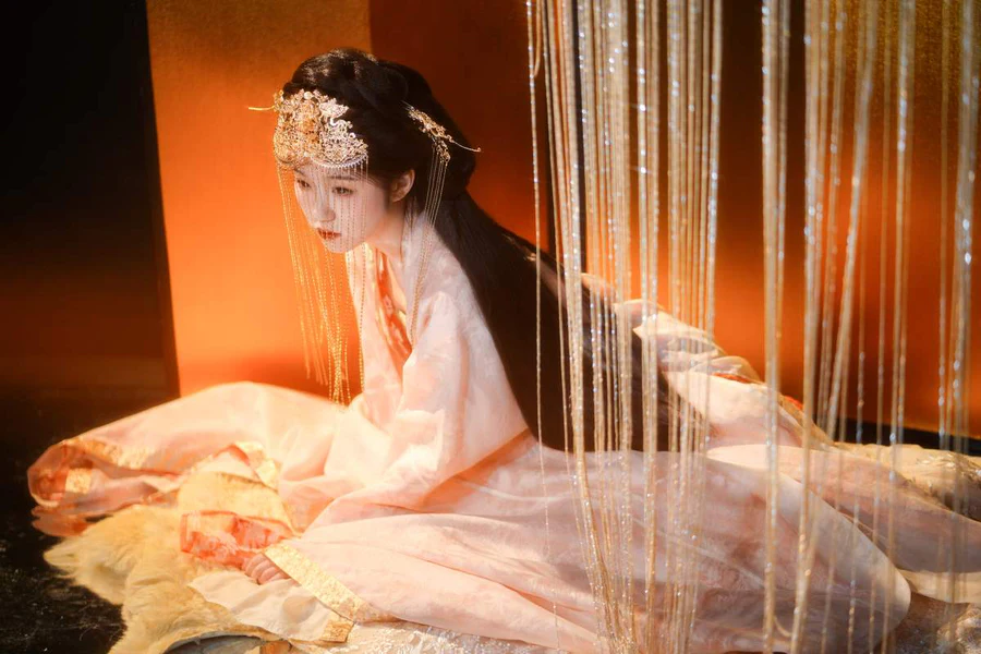 [YITUYU艺图语]2025.05.02 故人 梓榆喝点甜的呀 YITUYU艺图语-第1张