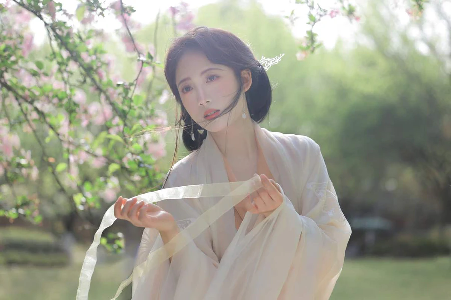 [YITUYU艺图语]2025.05.02 春之樱 铁铁 YITUYU艺图语-第2张