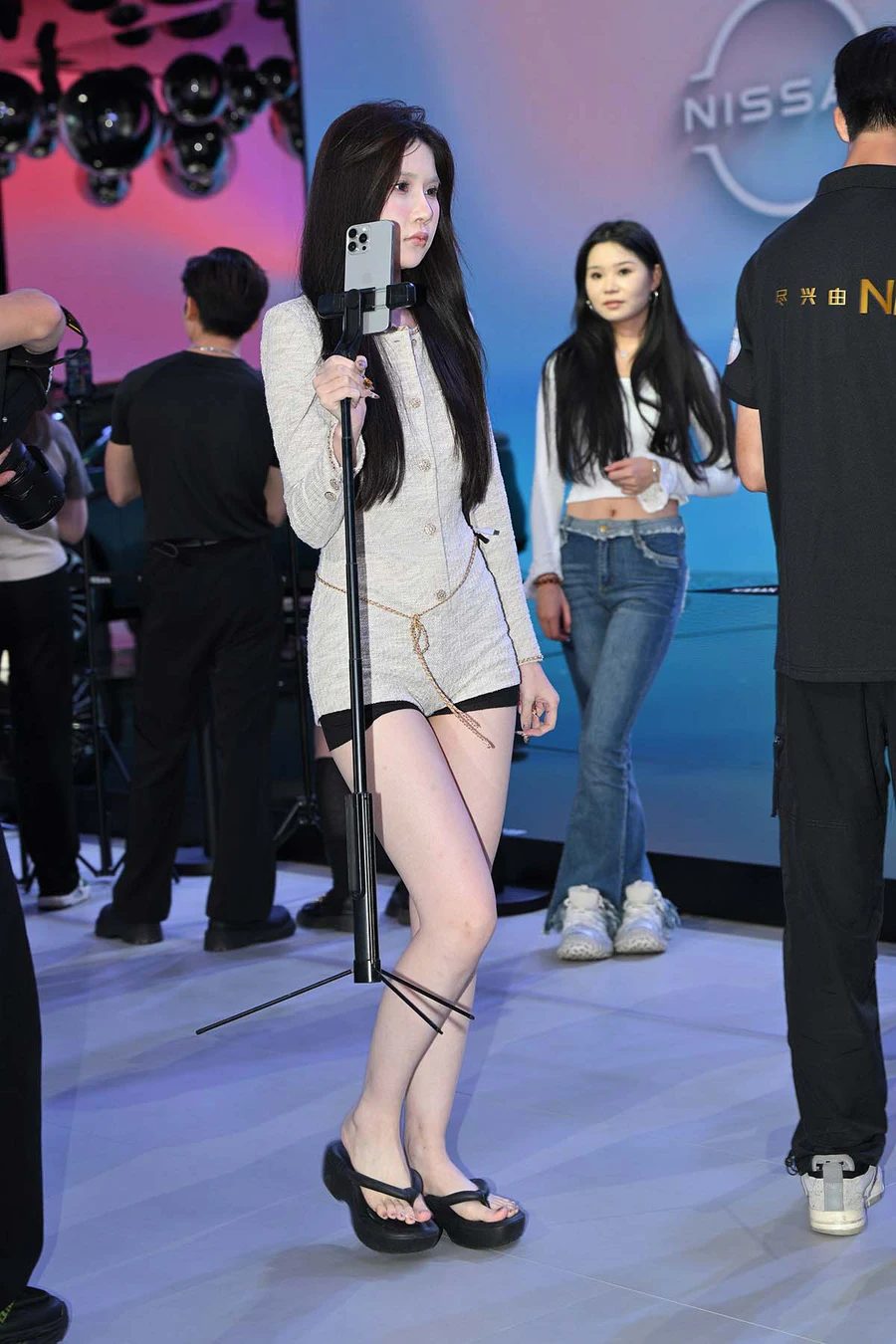 精选街拍作品 NO.4376 直播小姐姐1 街拍-第1张