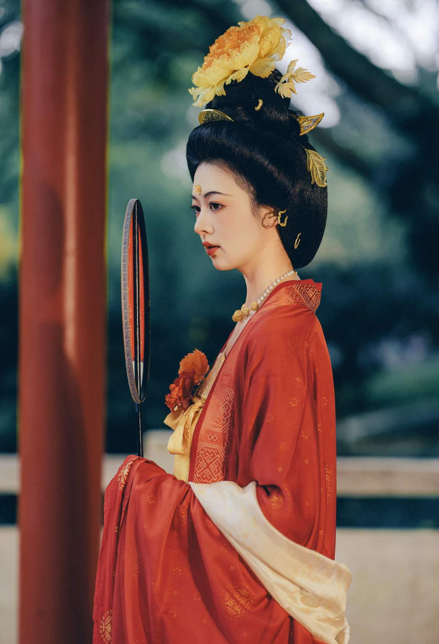 [YITUYU艺图语]2025.05.03 面若桃李 泱泱 YITUYU艺图语-第1张