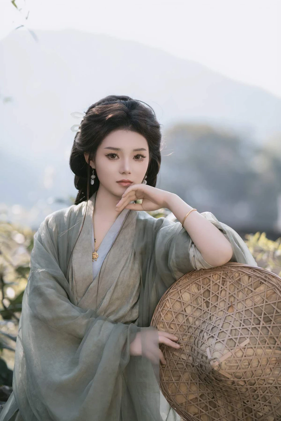 [YITUYU艺图语]2025.05.05 山月不知心事 小方 YITUYU艺图语-第2张