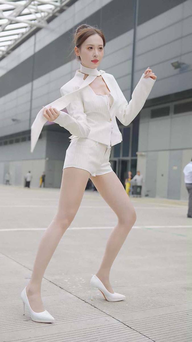 2024 深圳粤港澳大湾区车展 Model 车模随拍 111 街拍-第1张