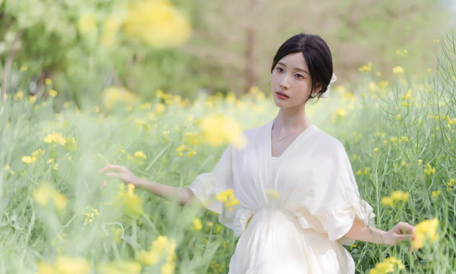 [YITUYU艺图语]2025.05.12 梦幻花海 栀栀雯 YITUYU艺图语-第1张