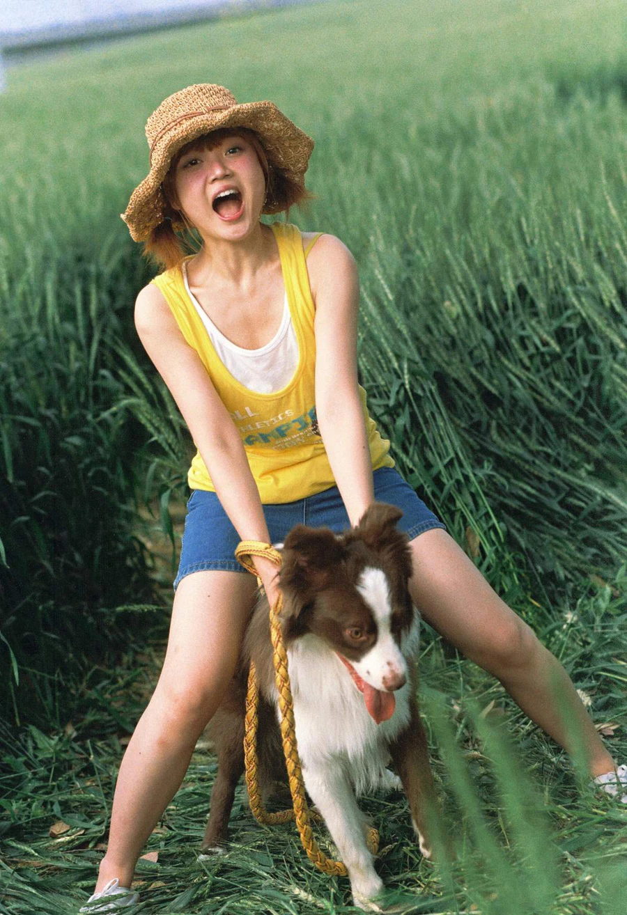 [YITUYU艺图语]2025.05.12 麦田，少女，和狗 俊熙眼子 YITUYU艺图语-第1张