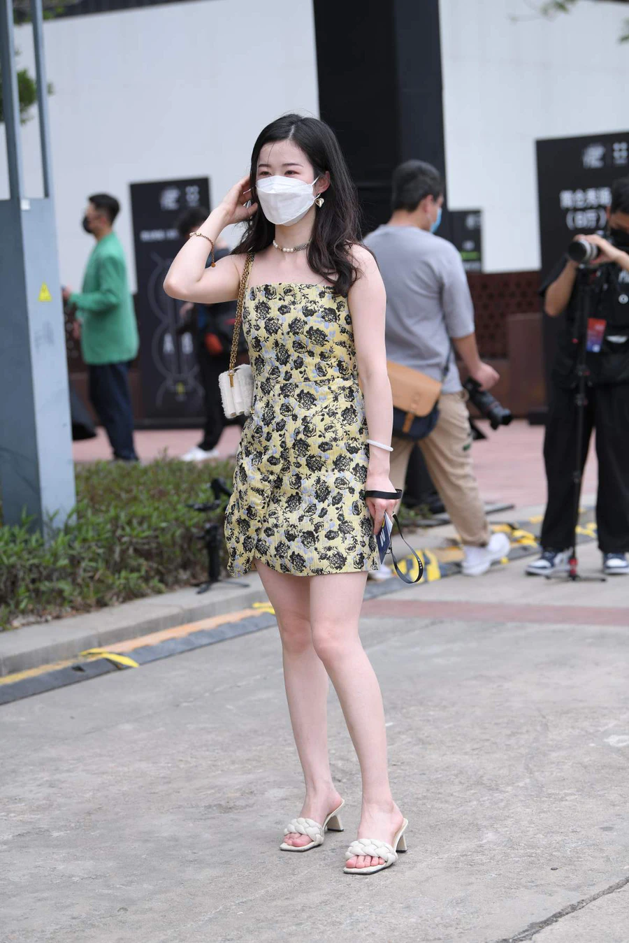 精选街拍作品 NO.4422 温婉碎花裙 街拍-第1张