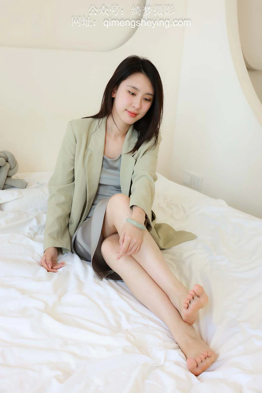 绮梦摄影 2024.09.22 NO.030 yaya 珍藏无修无水印版 QMSY绮梦摄影-第1张