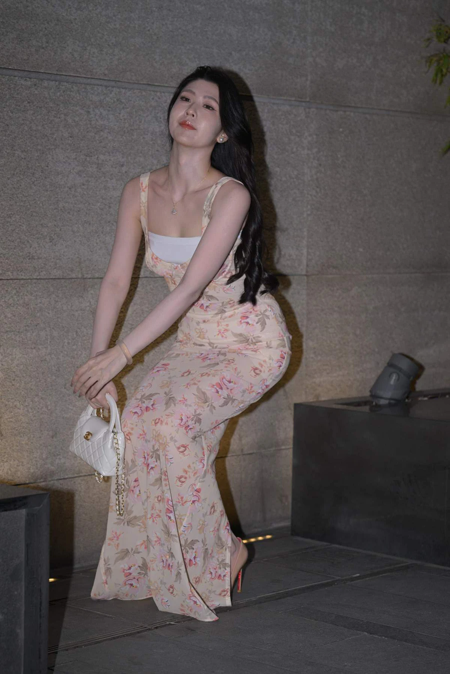 精选街拍作品 NO.4432 优雅碎花长裙 街拍-第1张