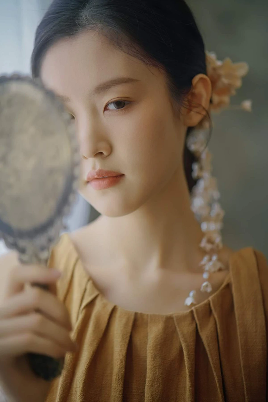 [YITUYU艺图语]2025.05.15 时光诗画：花影少女时光 一只柚子 YITUYU艺图语-第1张