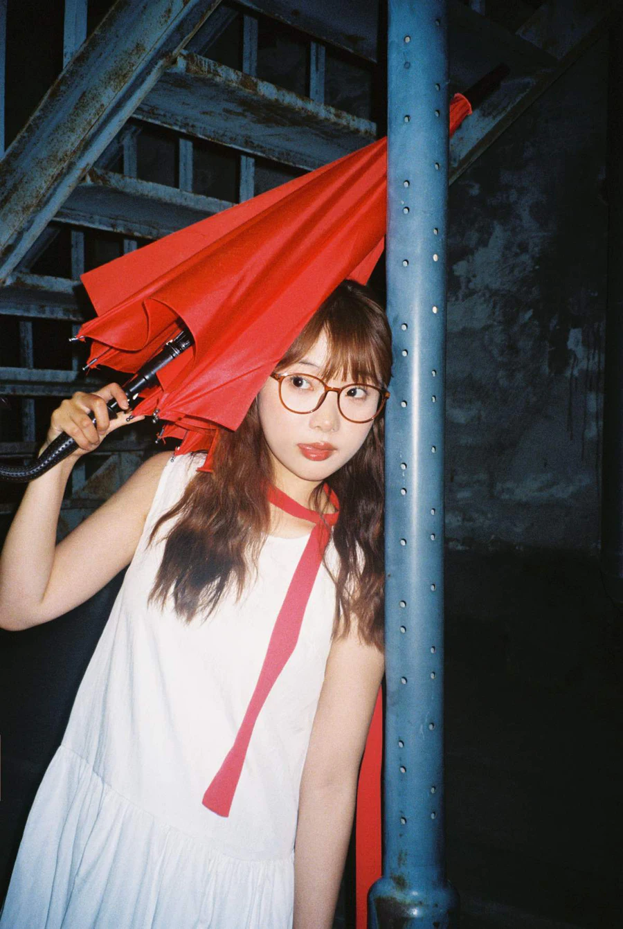 [YITUYU艺图语]2025.05.16 我的胶片机在晚上也不会撒谎！ 吴椿椿 YITUYU艺图语-第2张