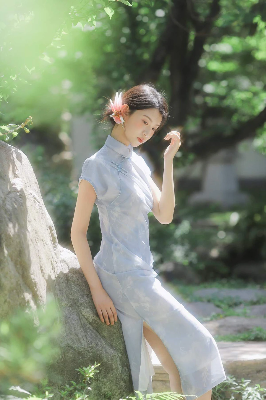 [YITUYU艺图语]2025.05.16 她是一朵清丽的百合花 铜萱柒 YITUYU艺图语-第1张