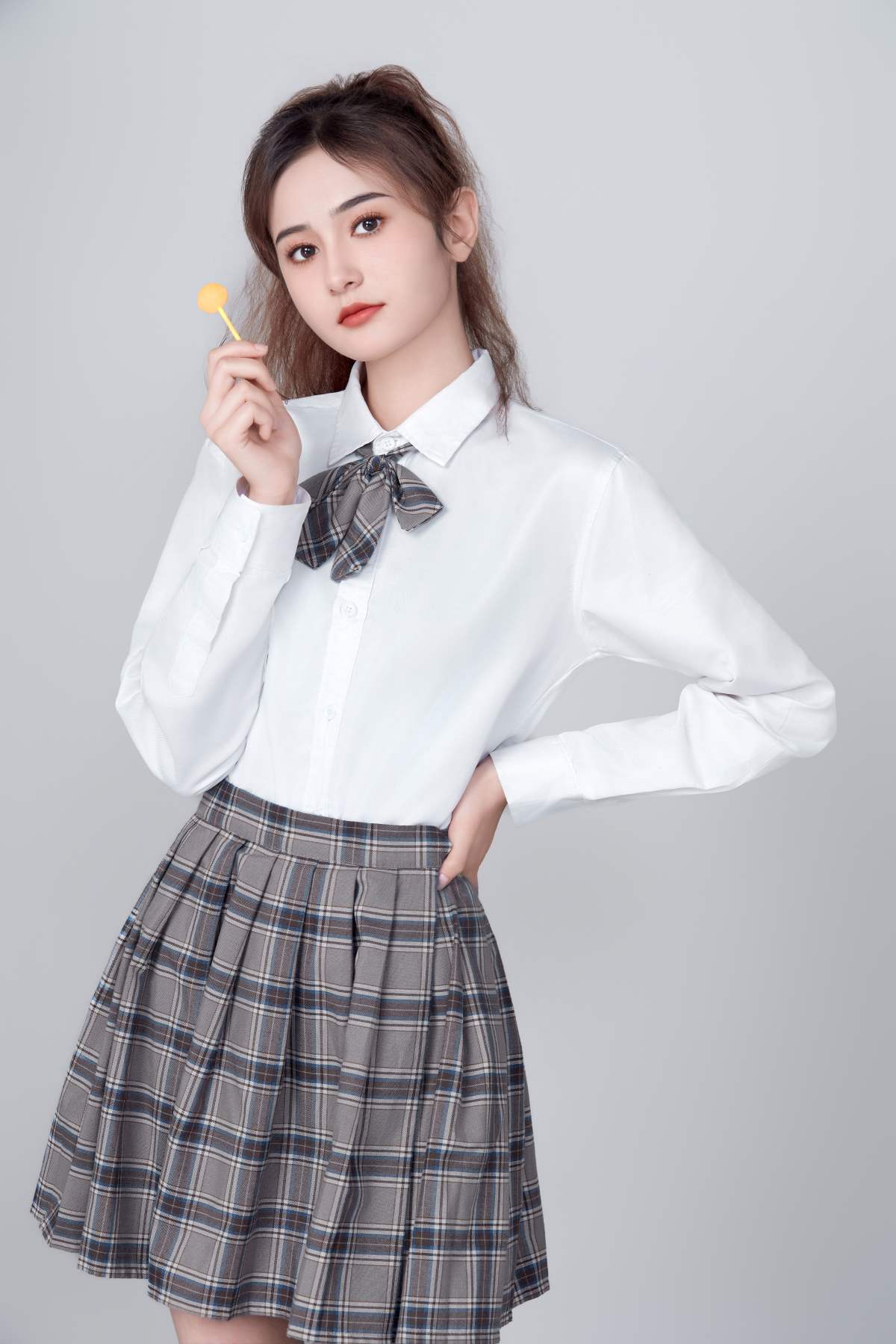 [YITUYU艺图语]2025.05.16 白衫格裙：少女活力映像 坎杜克 YITUYU艺图语-第2张