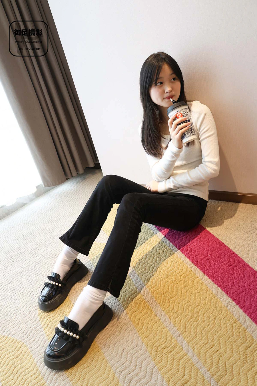 御足摄影 NO.042 – 小皮鞋白袜 YZSY御足摄影-第1张