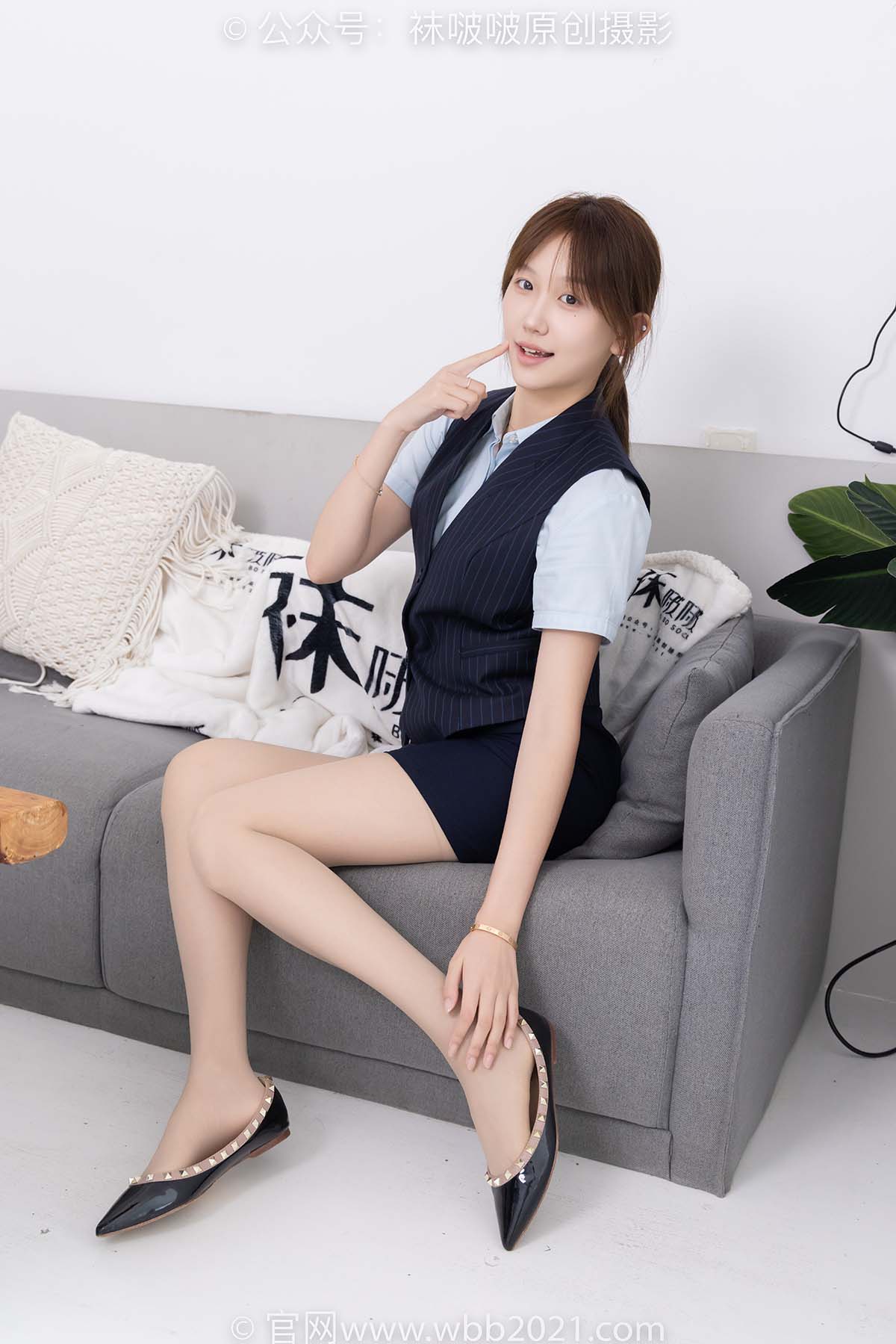 [BoBoSocks袜啵啵]NO.575 香菜-平底鞋、薄灰丝、银行制服 BoBoSocks袜啵啵-第1张