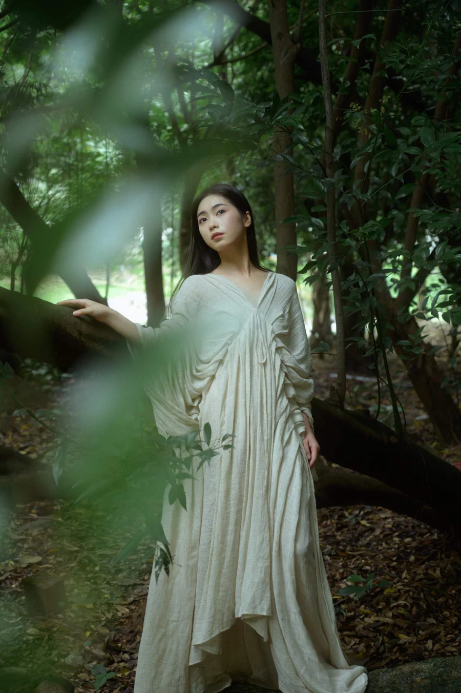 [YITUYU艺图语]2025.05.22 在林中 半个月亮 YITUYU艺图语-第2张