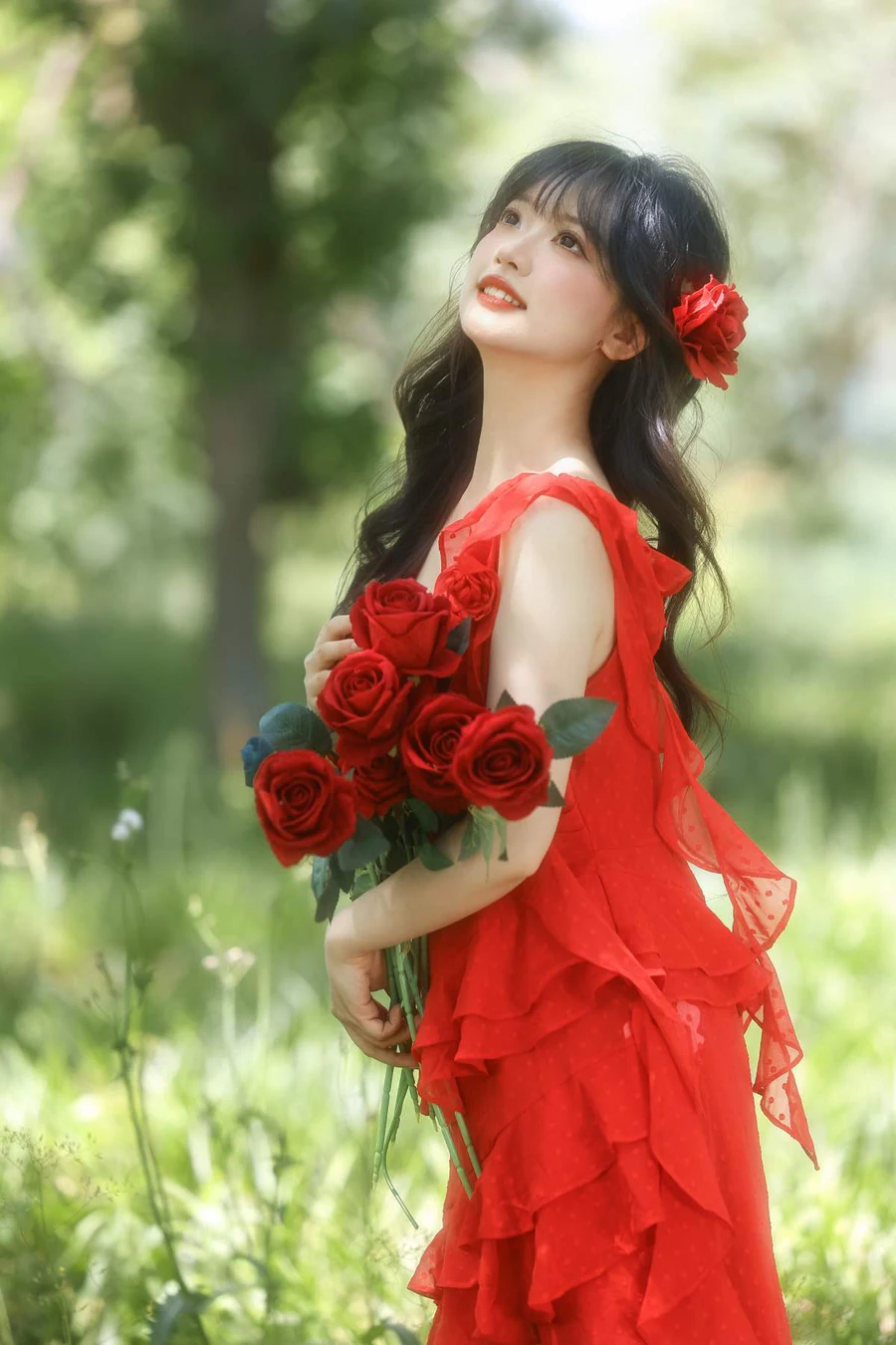 [YITUYU艺图语]2025.05.27 满屏生命力，像极了夏日肆意绽放的红玫瑰 狮子 YITUYU艺图语-第1张