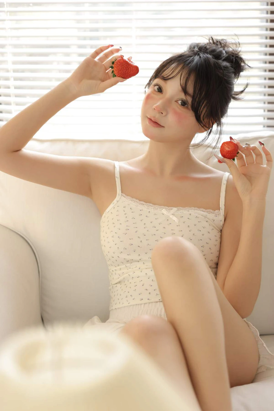 [YITUYU艺图语]2025.05.27 草莓 Disexi思宁 YITUYU艺图语-第1张