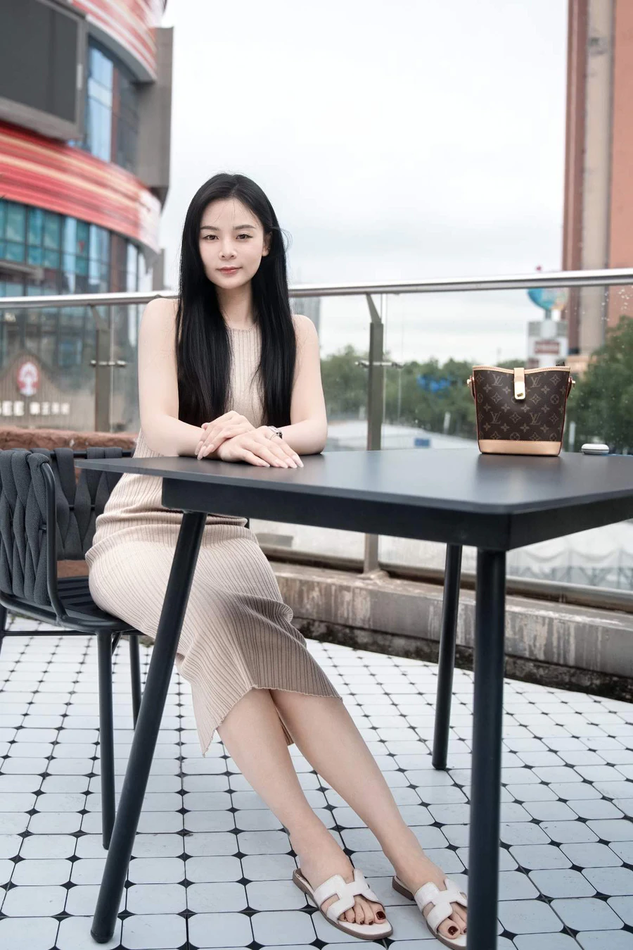 [YITUYU艺图语]2025.06.02 城市街拍 小颖 YITUYU艺图语-第2张