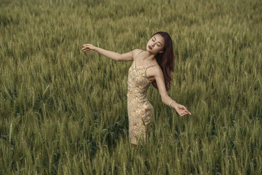 [YITUYU艺图语]2025.06.03 麦田里的守望者 邹雪 YITUYU艺图语-第2张