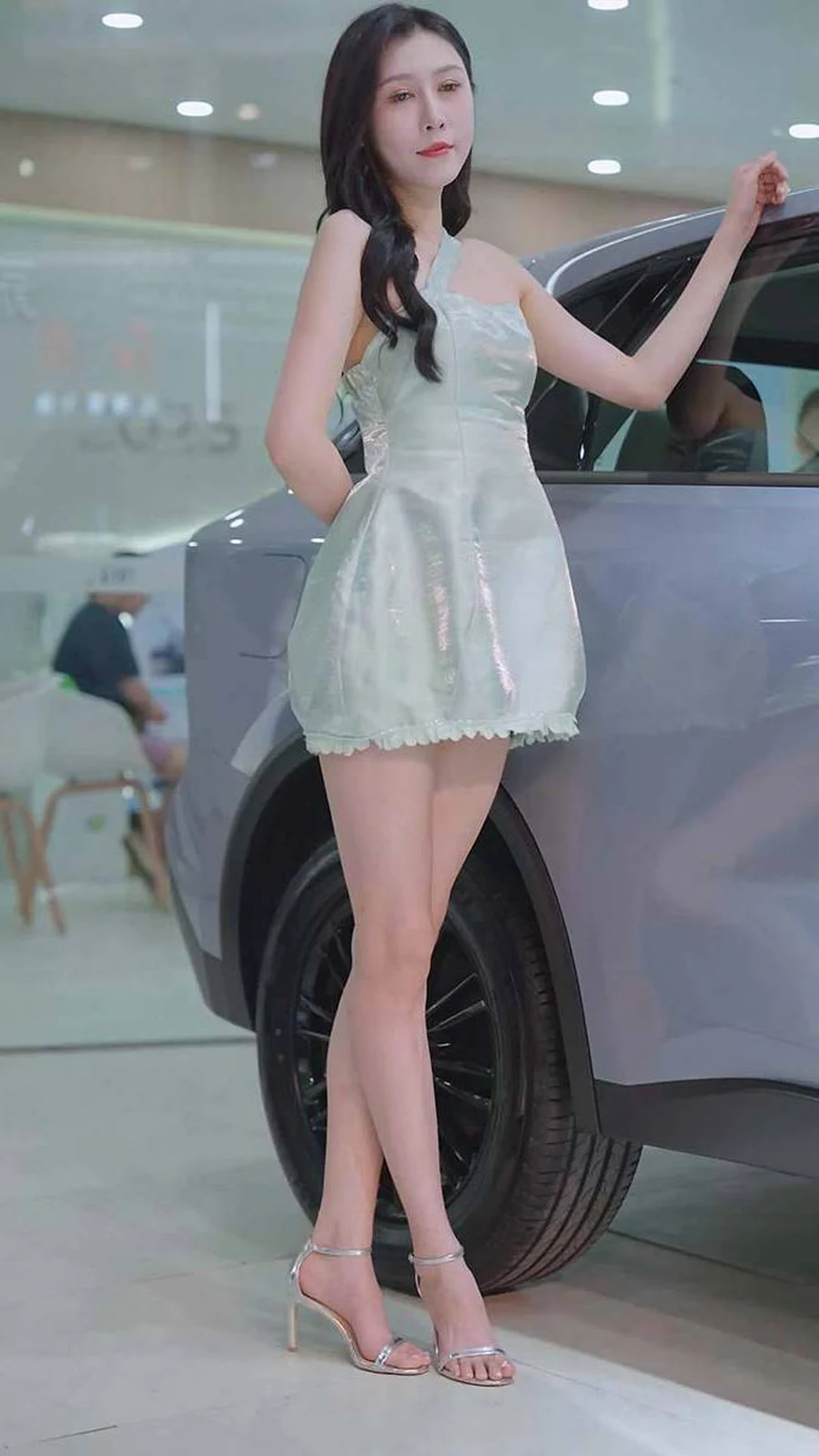 2024 东莞秋季车展 Racing Model 车模网红随拍 04 街拍-第1张