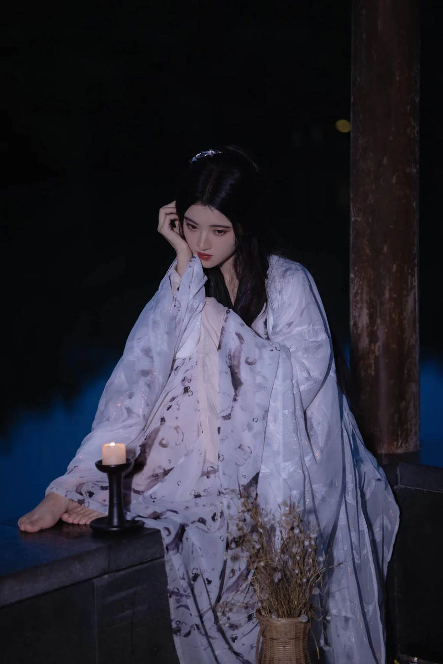 [YITUYU艺图语]2025.06.03 倚楼听风雨 当初叫人家小田田 YITUYU艺图语-第2张