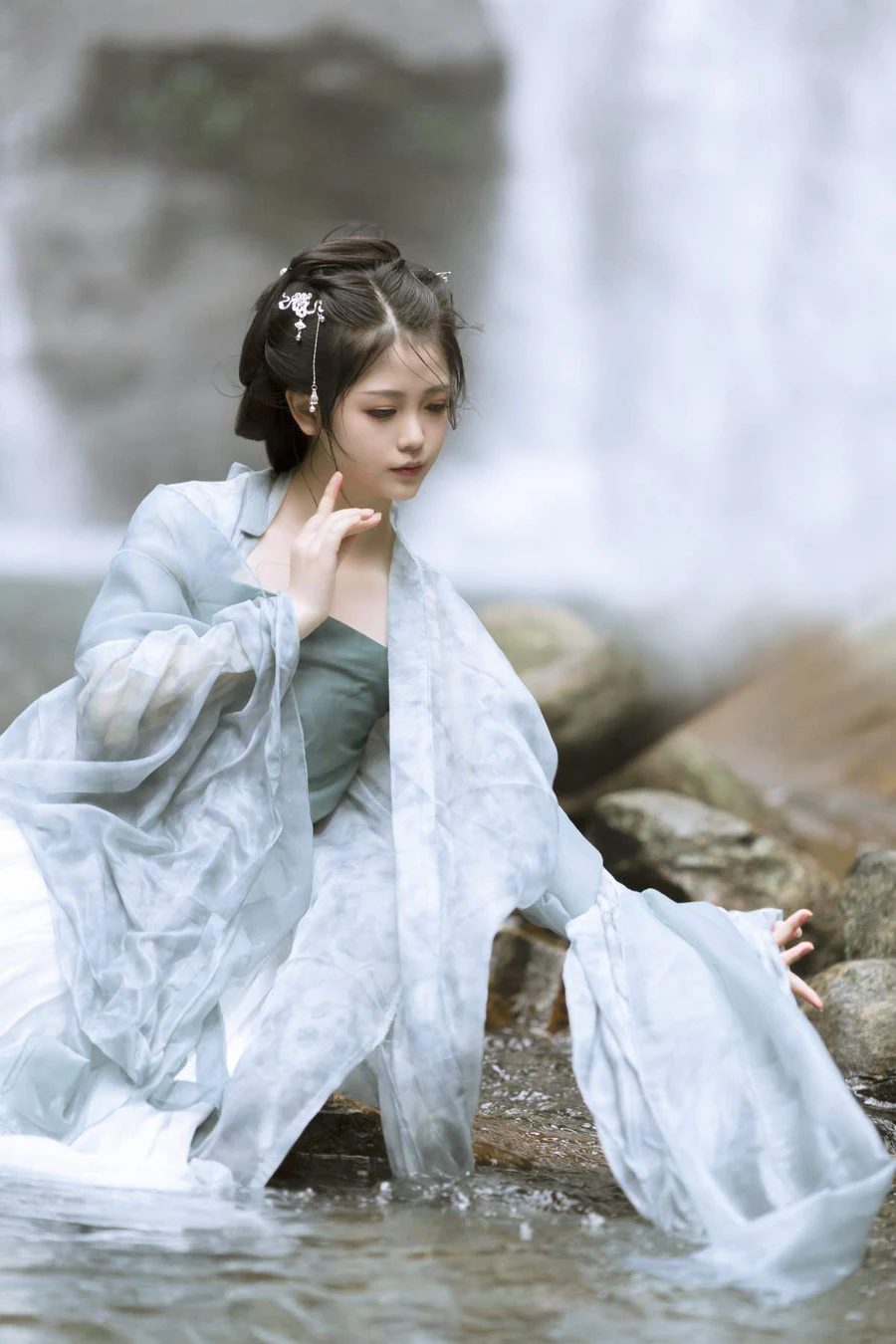 [YITUYU艺图语]2025.06.09 追风赶月莫停留 七七_ry YITUYU艺图语-第2张