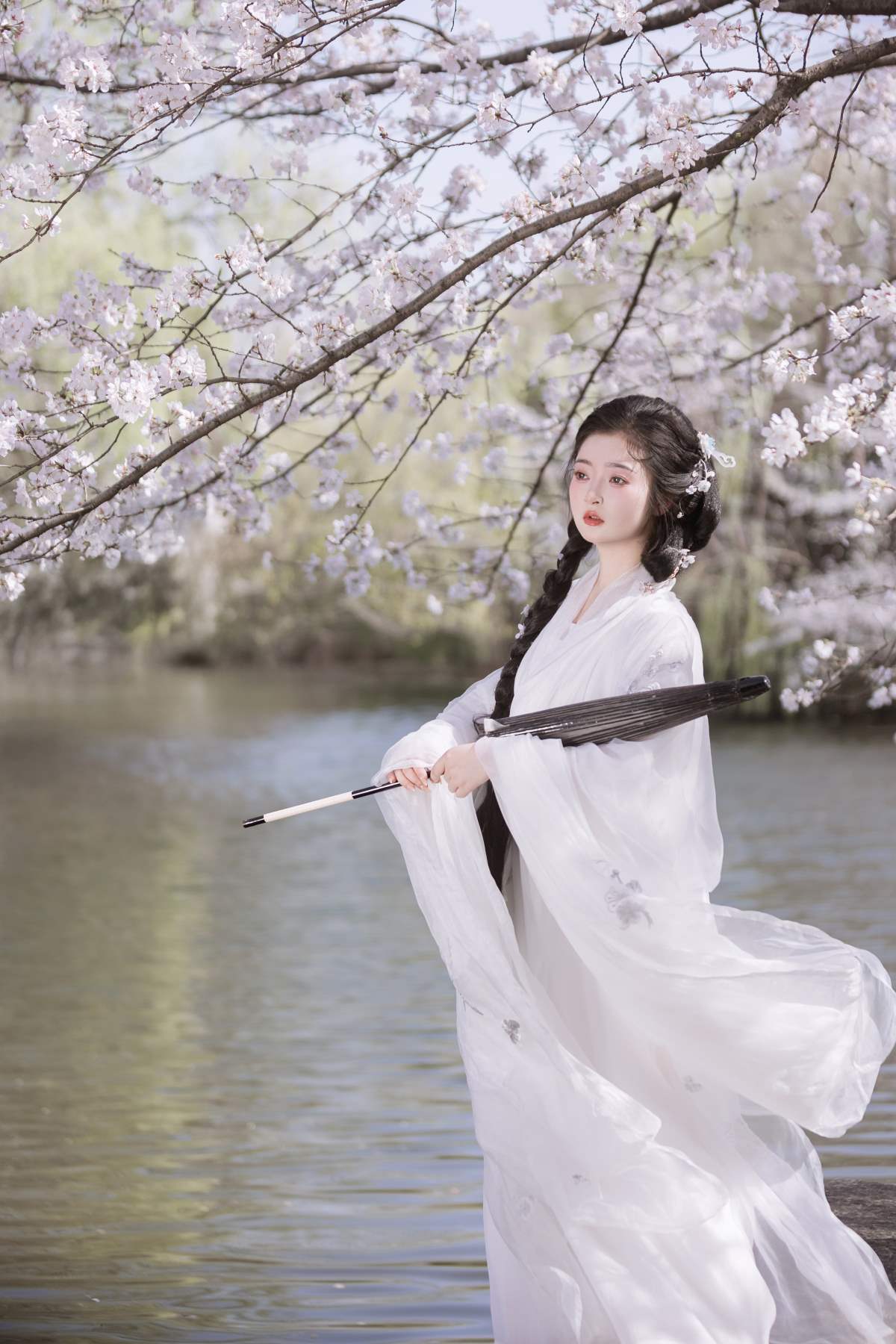 [YITUYU艺图语]2025.06.09 故园赏樱 比奇堡最漂亮的女人 YITUYU艺图语-第1张
