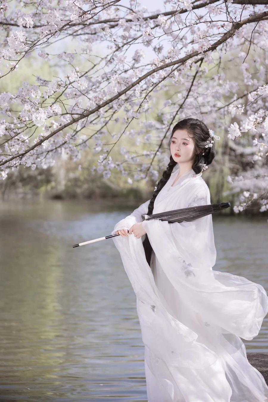 [YITUYU艺图语]2025.06.09 故园赏樱 比奇堡最漂亮的女人 YITUYU艺图语-第1张