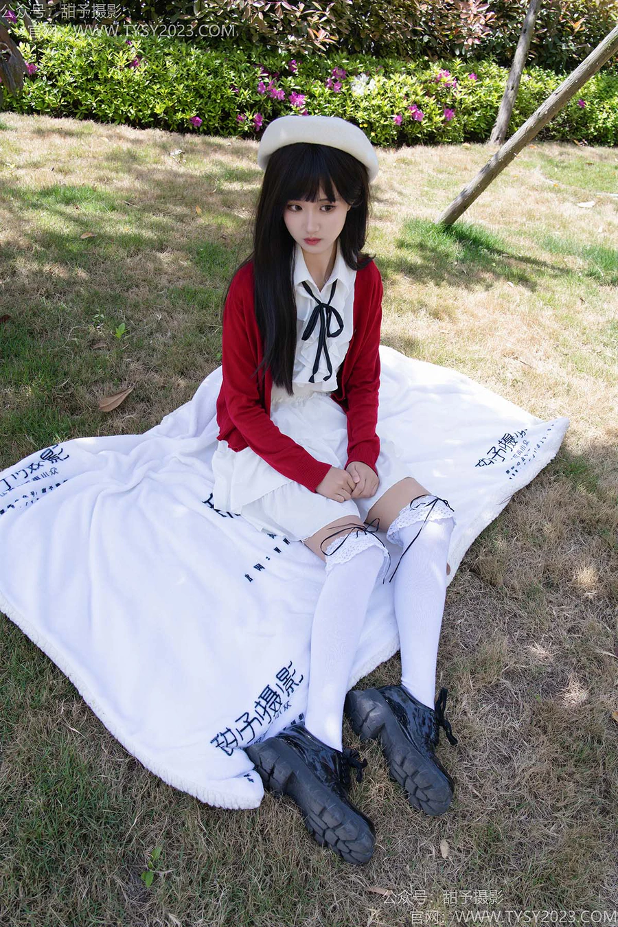 甜予摄影 NO.197 小甜桃-皮鞋、大腿袜、裸足 TYSY甜予摄影-第1张