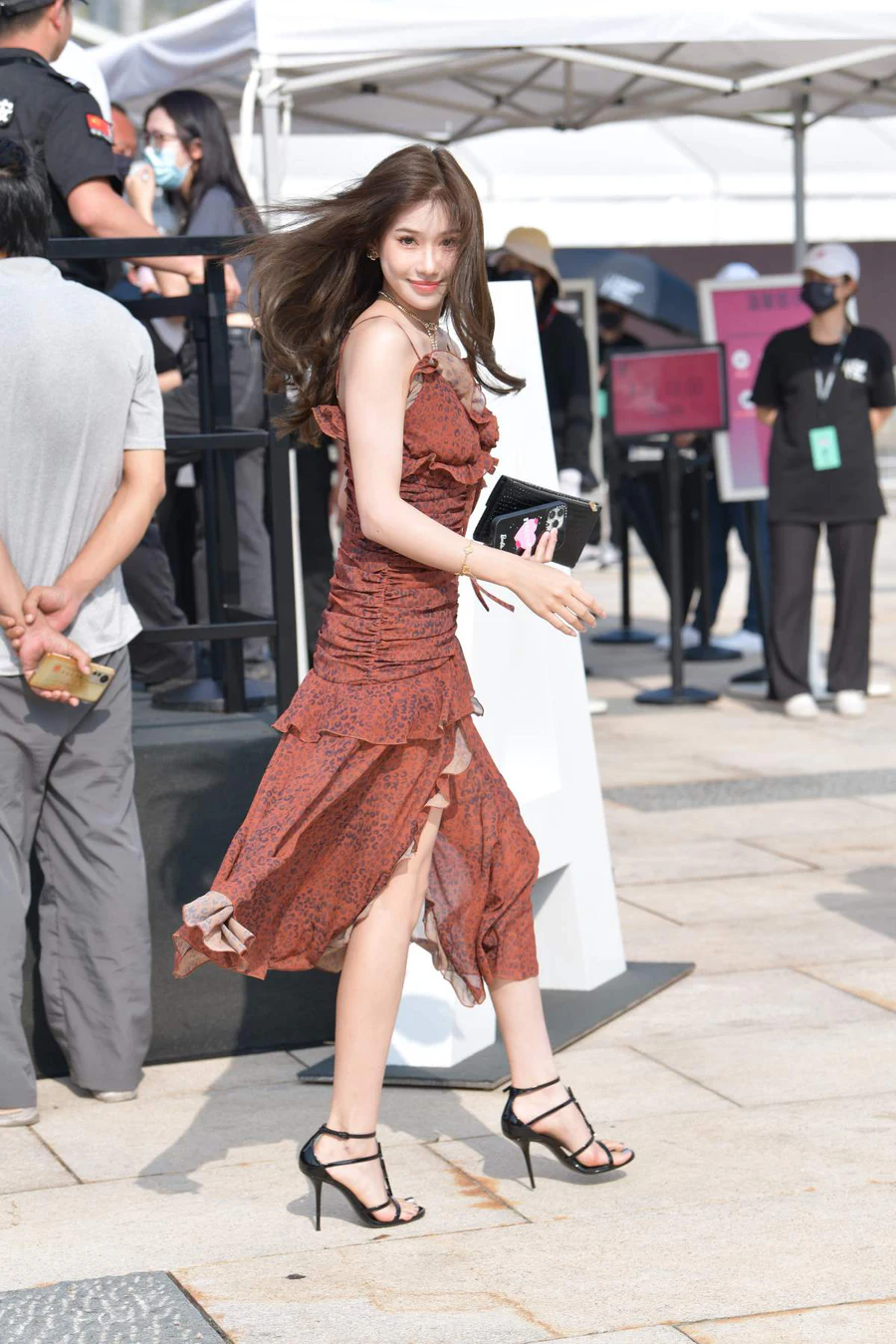 精选街拍作品 NO.4600 迷人气质女神 街拍-第1张