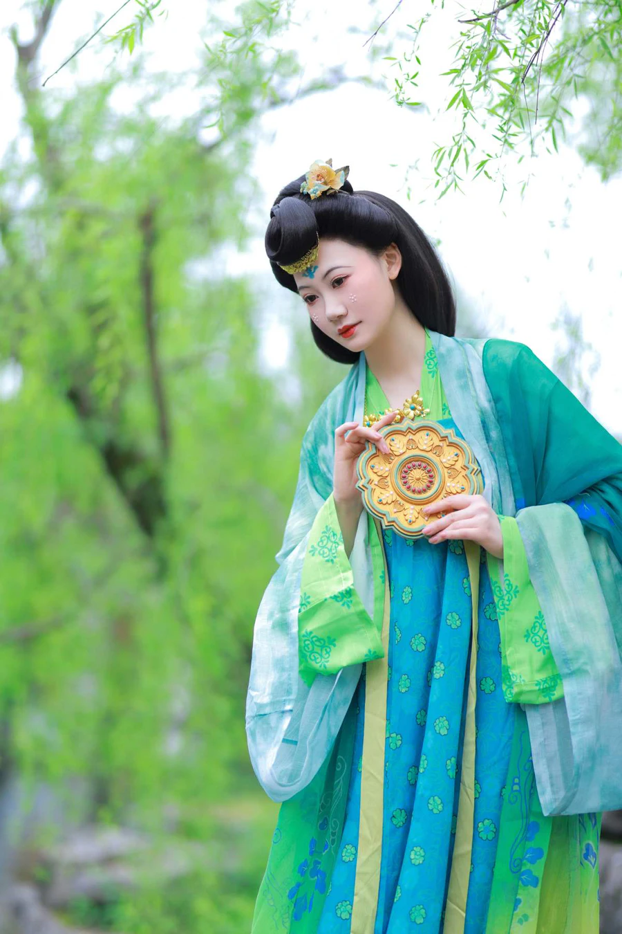 [YITUYU艺图语]2025.06.11 曲江池畔柳如烟 二二二由 YITUYU艺图语-第2张