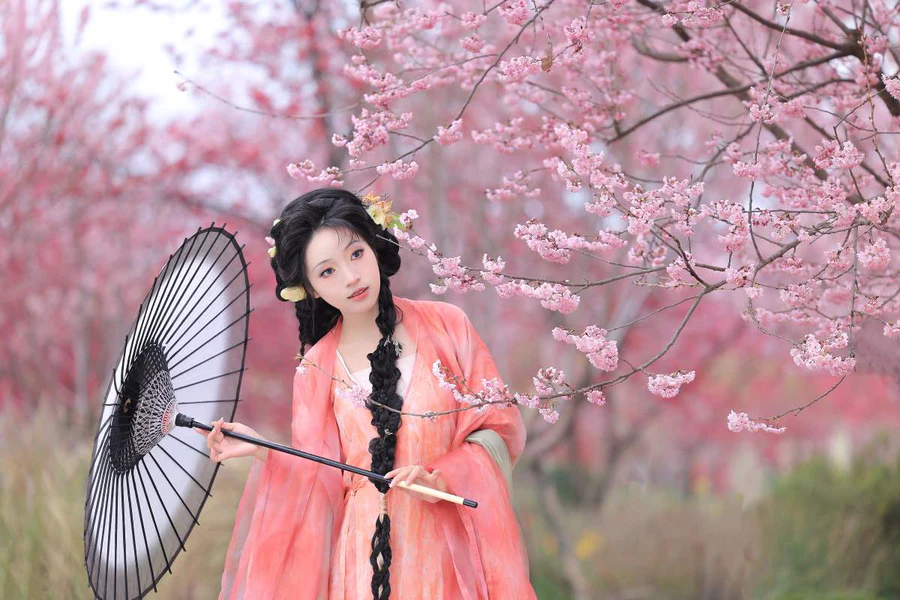 [YITUYU艺图语]2025.06.11 繁花似锦 君不君 YITUYU艺图语-第1张