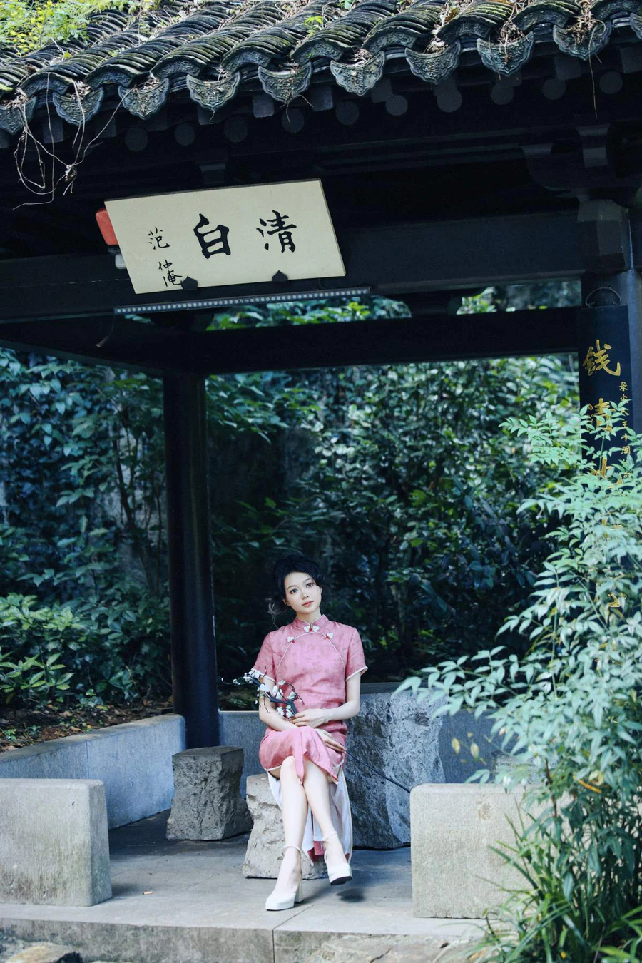 [YITUYU艺图语]2025.06.12 气质如兰 江南旗袍 晨曦 YITUYU艺图语-第1张