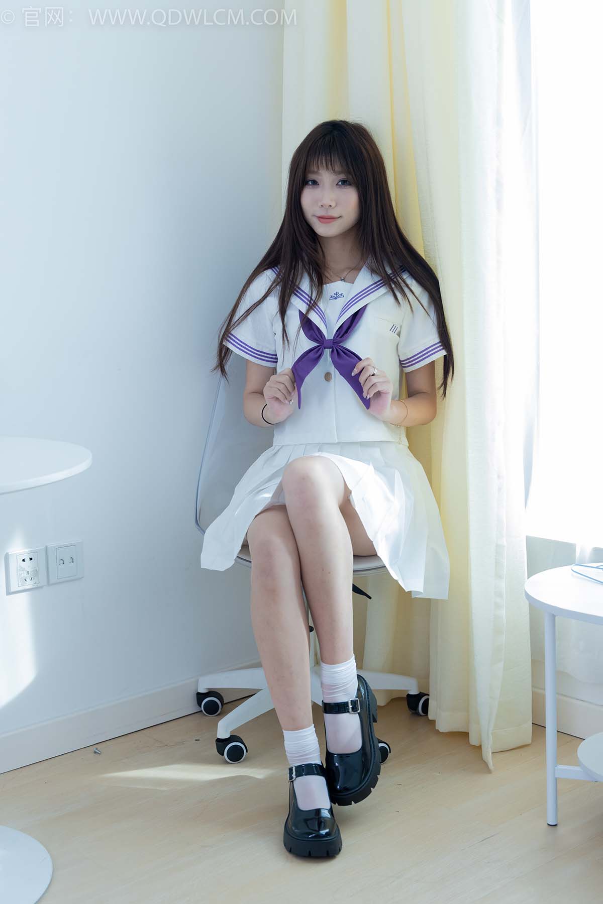 物恋传媒 NO.2427 泡泡-JK制服、皮鞋、短白丝 WLCM物恋传媒-第2张