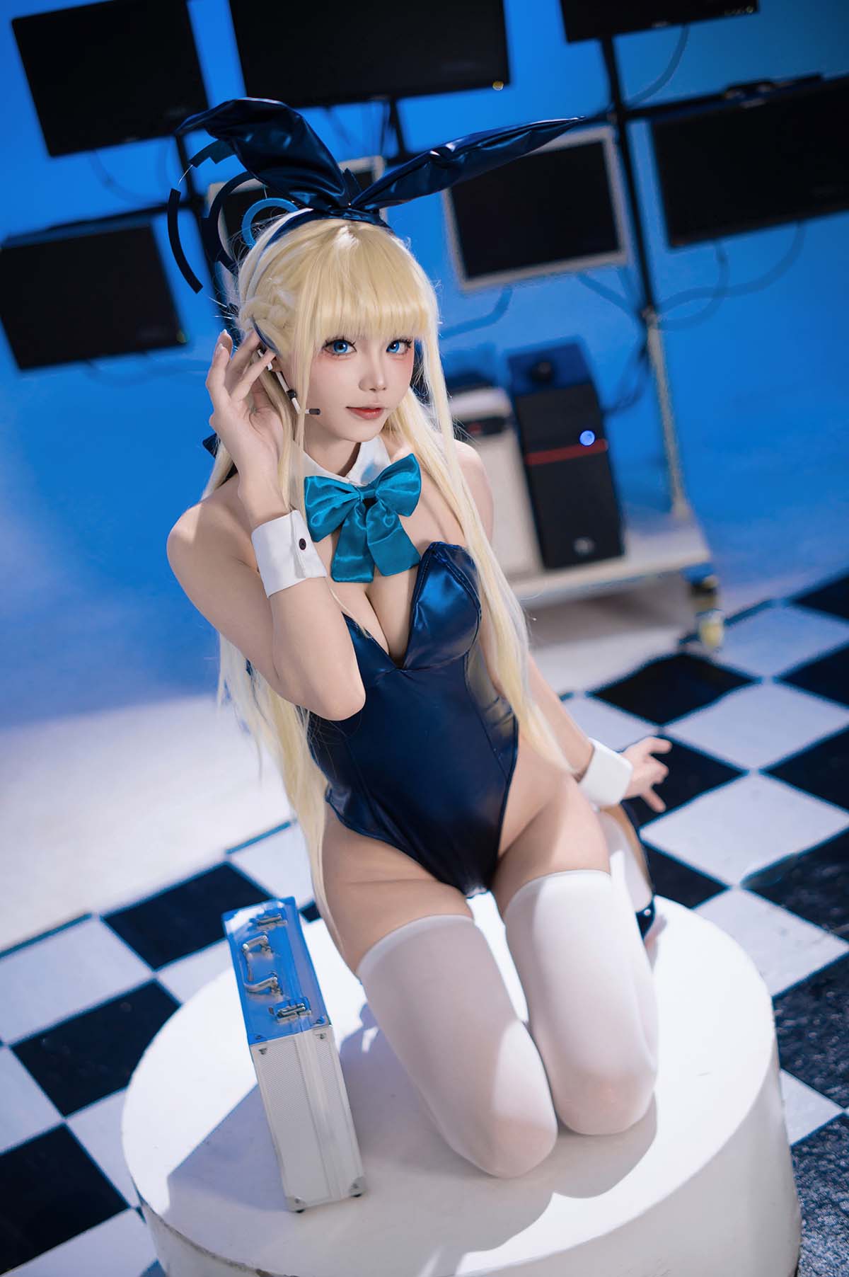 艾西aiwest – 飞鸟马时兔女郎 Cosplay-第1张