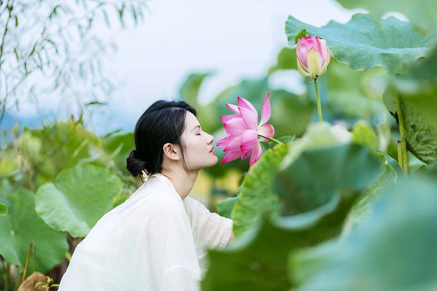 [YITUYU艺图语]2025.06.15 春有百花夏有荷 潘潘 YITUYU艺图语-第2张