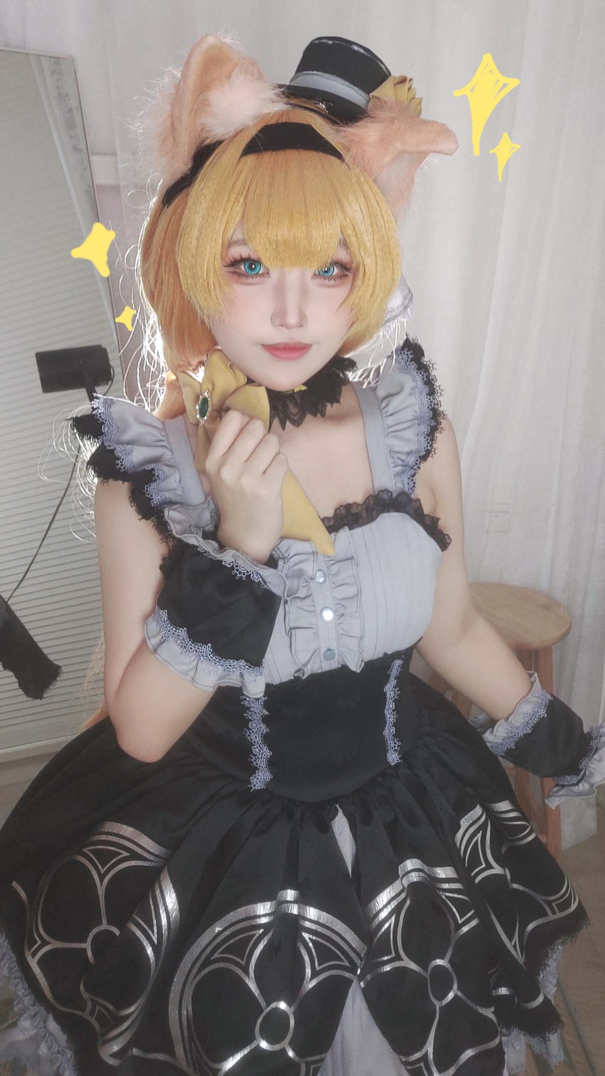比奇堡黄塞方块 – 蔚蓝档案 玛丽偶像自拍 Cosplay-第1张