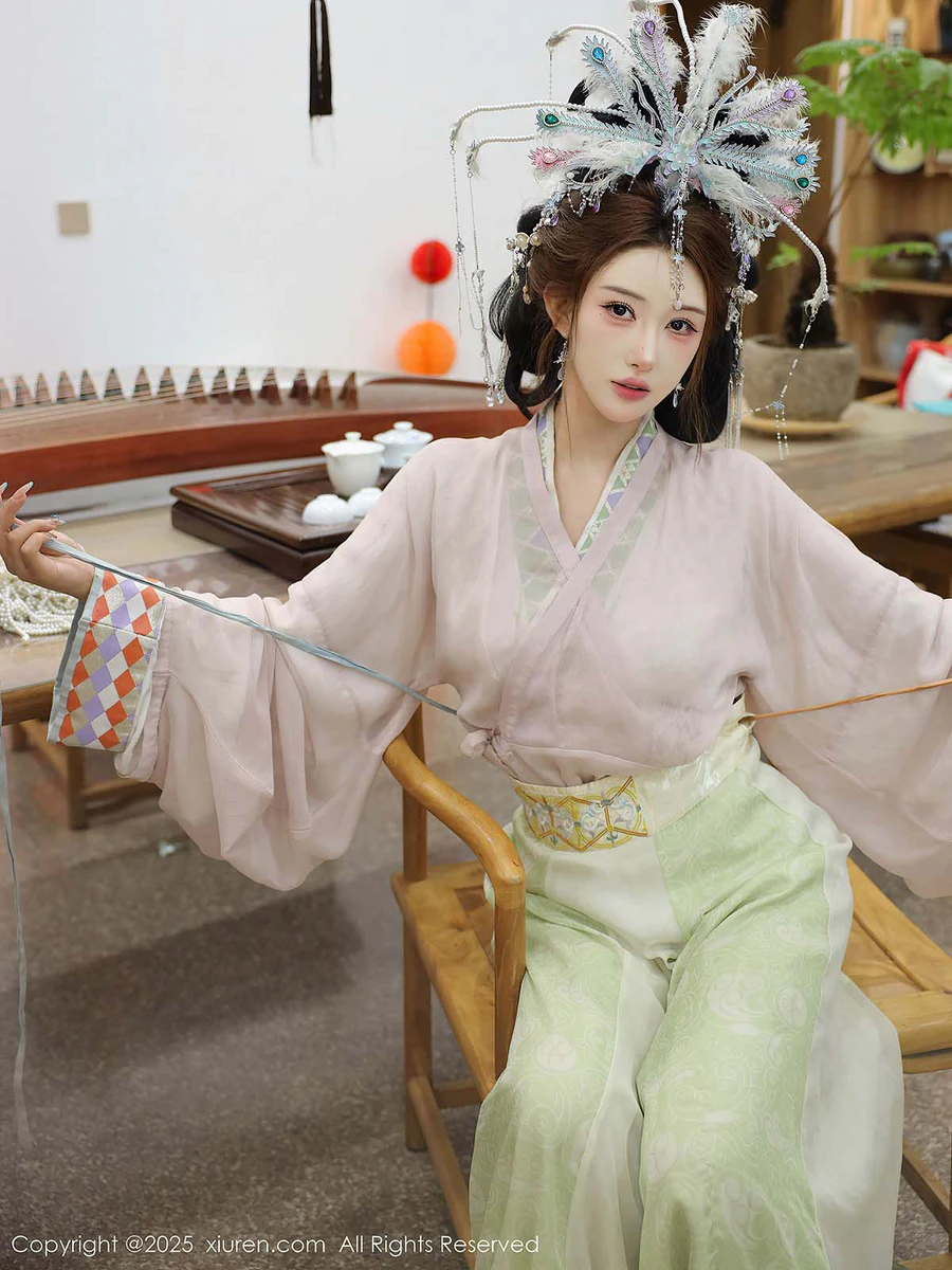 [Xiuren秀人网]2025.09.05 NO.10736 梨霜儿 Xiuren秀人网-第2张