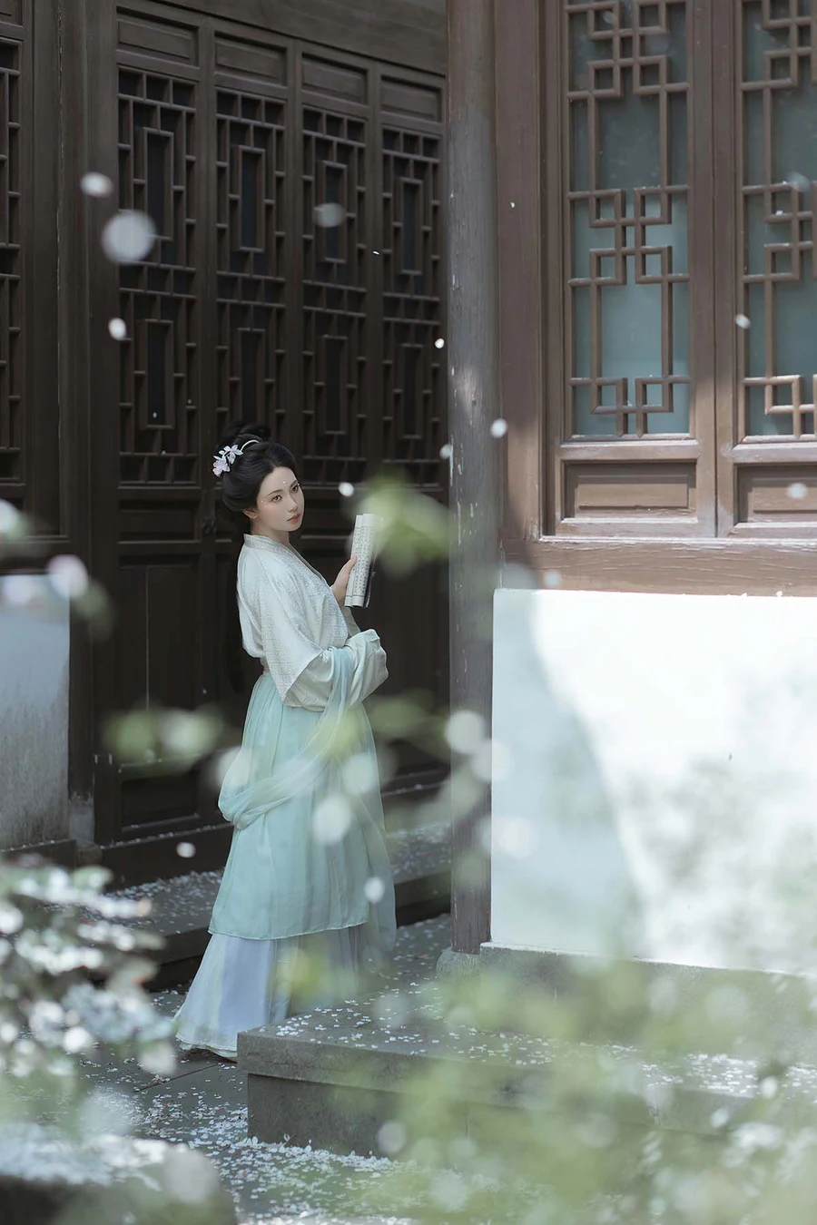 [YITUYU艺图语]2025.06.18 庭前雪 穆晏秋 YITUYU艺图语-第2张