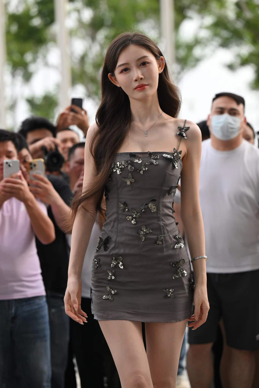 精选街拍作品 NO.4667 风情万种吊带裙 街拍-第1张