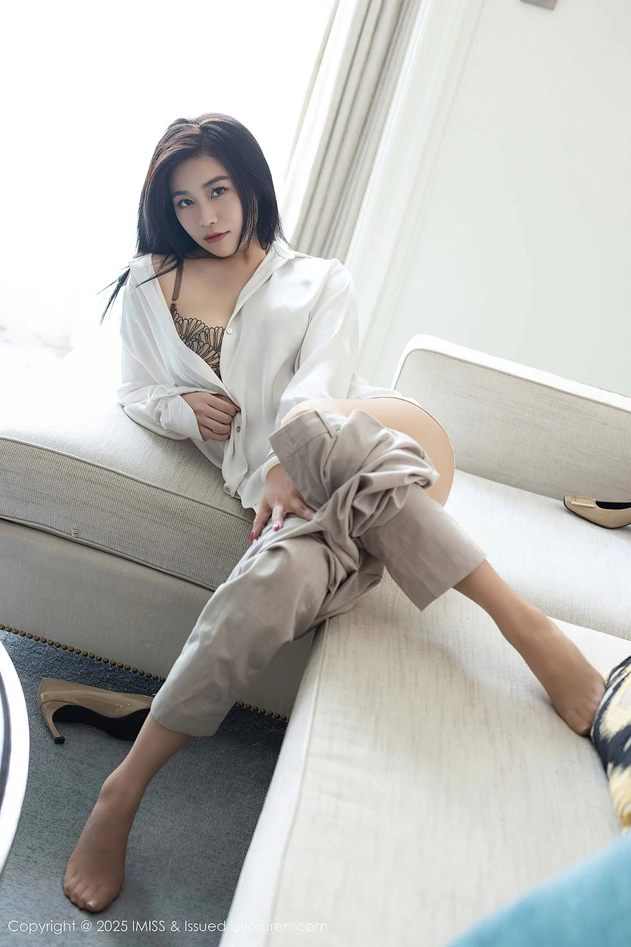 [IMiss爱蜜社]2025.08.27 VOL.800 许诺Sabrina IMiss爱蜜社-第1张