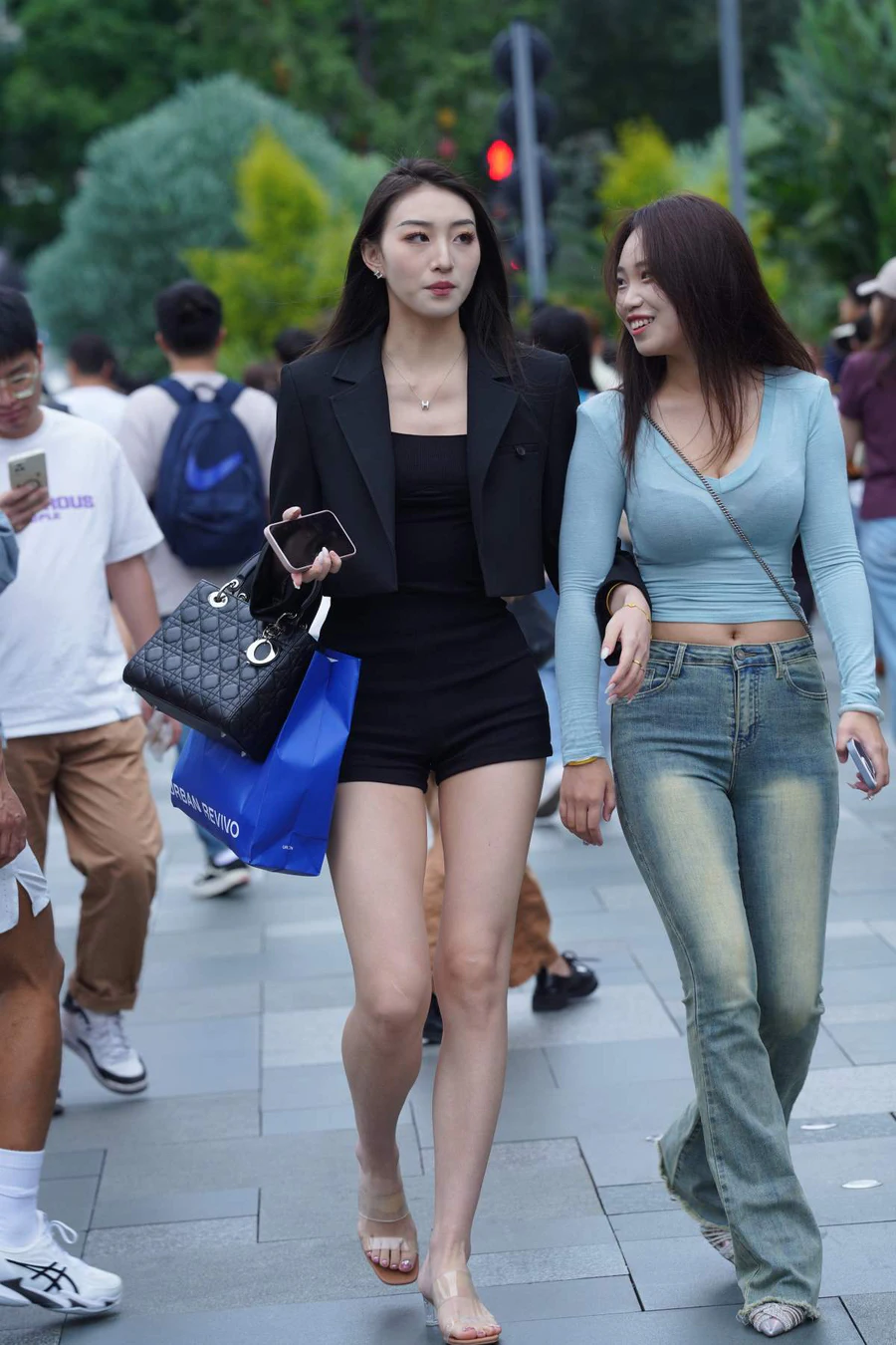 精选街拍作品 NO.4673 西装外套精致短裤 街拍-第1张