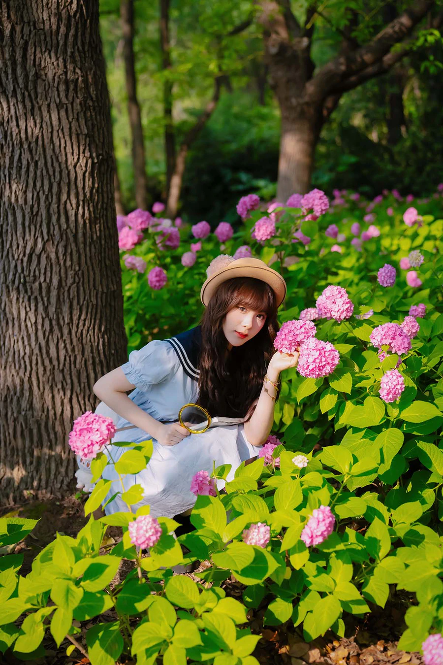 [YITUYU艺图语]2025.06.20 抱着童话书跌进滨江森林的红色绣球梦境！ 香菇菜包 YITUYU艺图语-第2张