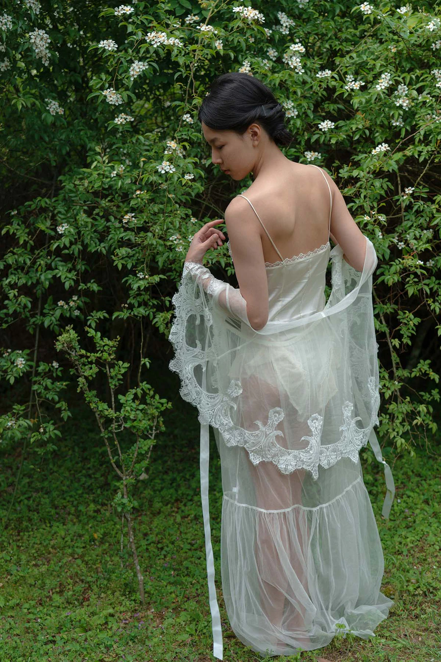 [YITUYU艺图语]2025.06.21 白裳与繁华的私语 七七 YITUYU艺图语-第1张