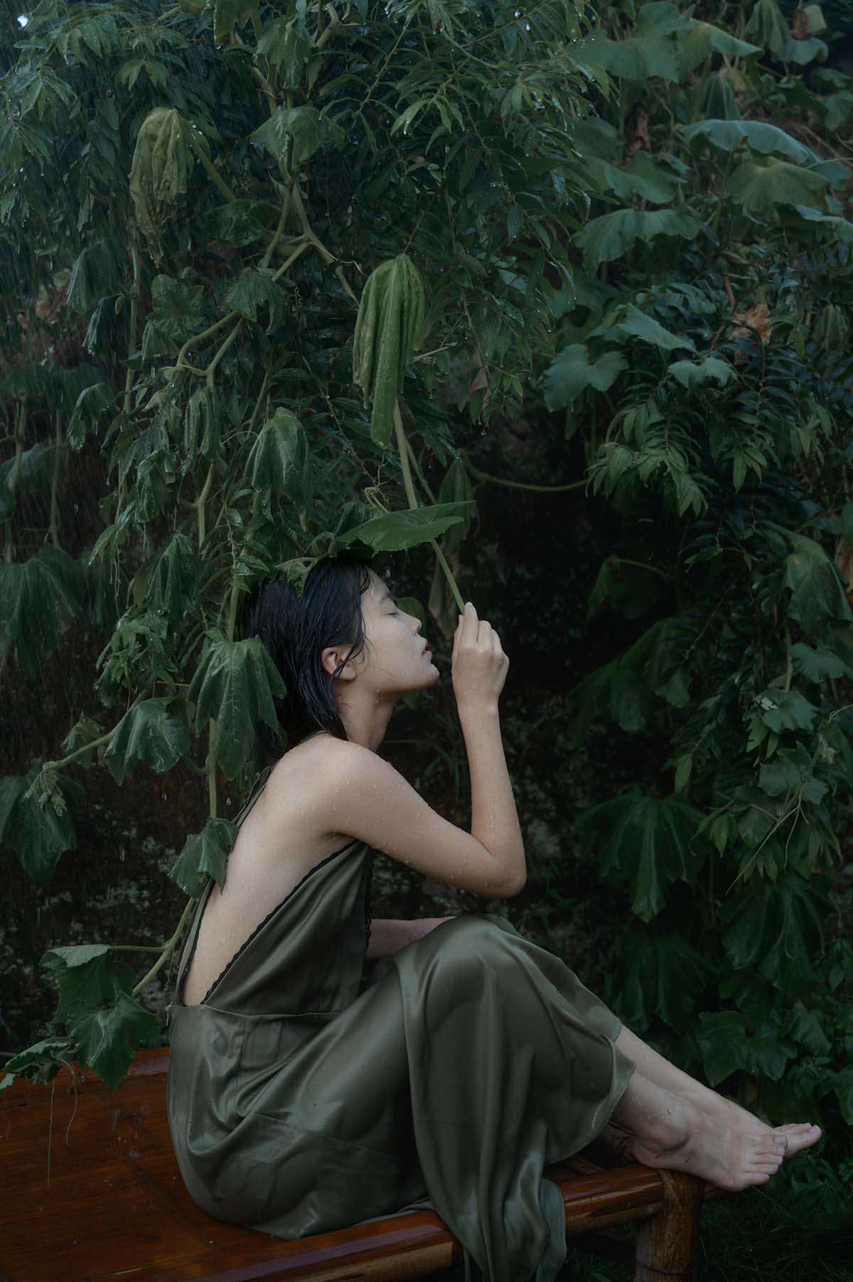 [YITUYU艺图语]2025.06.25 潮湿的夏 i人凌凌七 YITUYU艺图语-第1张