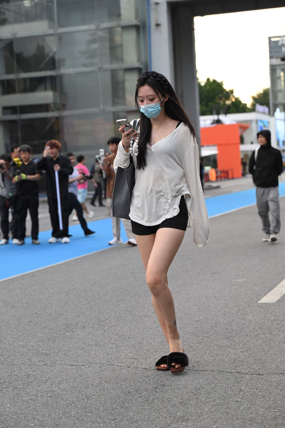 精选街拍作品 NO.4706 黑白搭配 街拍-第1张