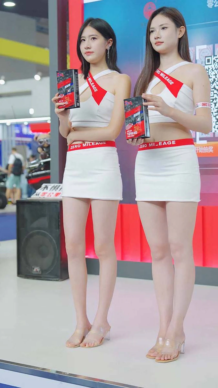 2024 重庆摩博会机车展 Racing Model LOOKBOOK 28 街拍-第1张