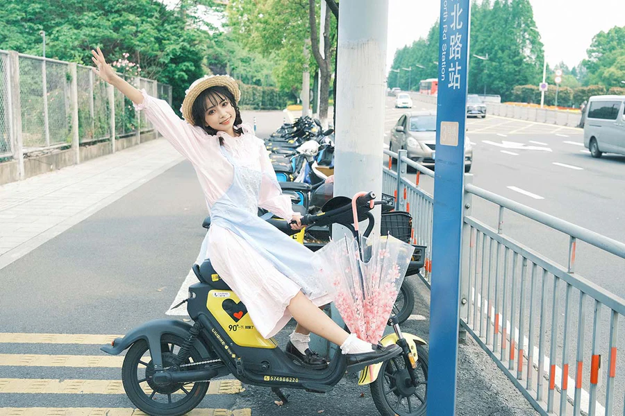 [YITUYU艺图语]2025.06.26 蔷薇少女 二二二月 YITUYU艺图语-第2张