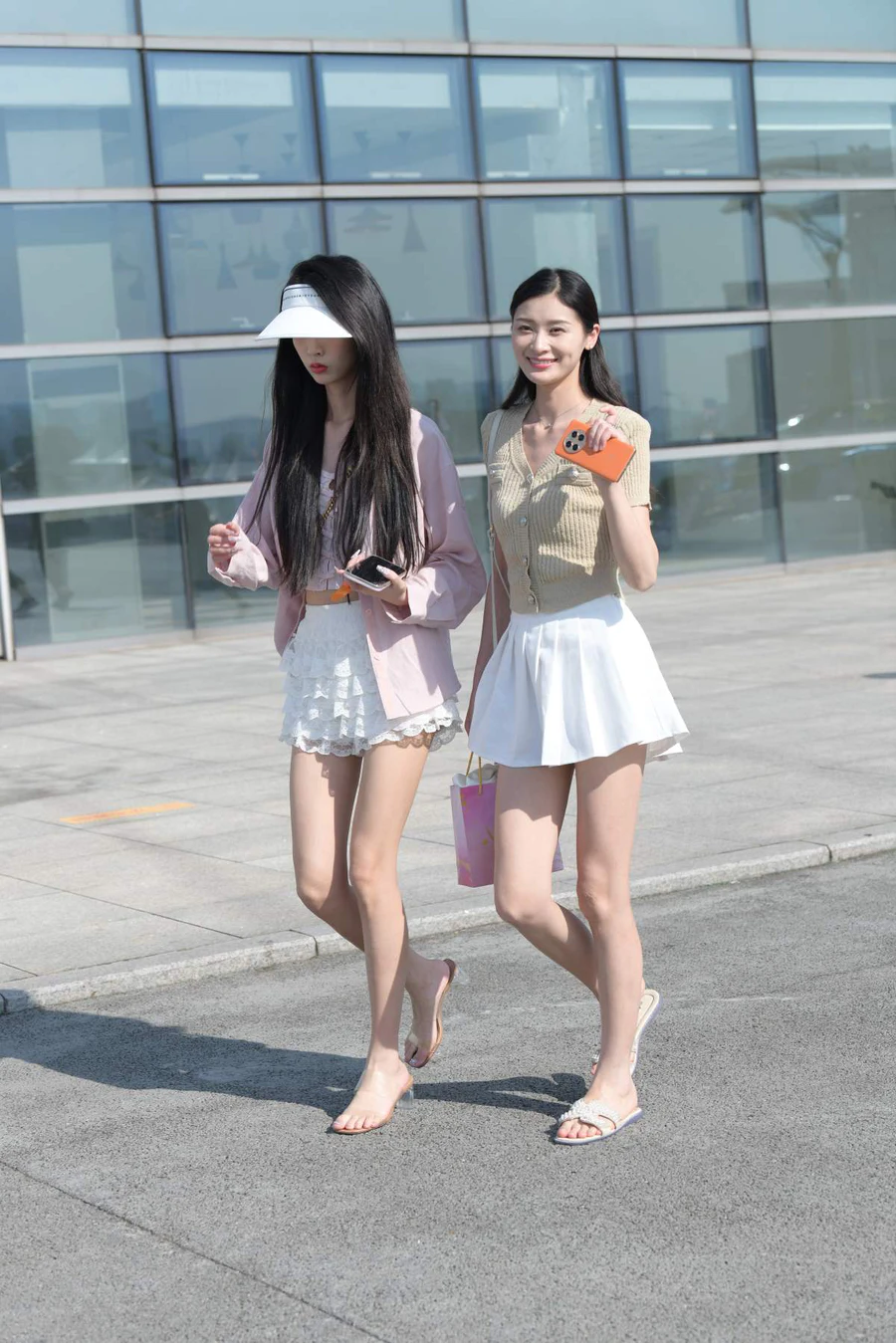 精选街拍作品 NO.4727 青春靓丽姐妹花 街拍-第1张