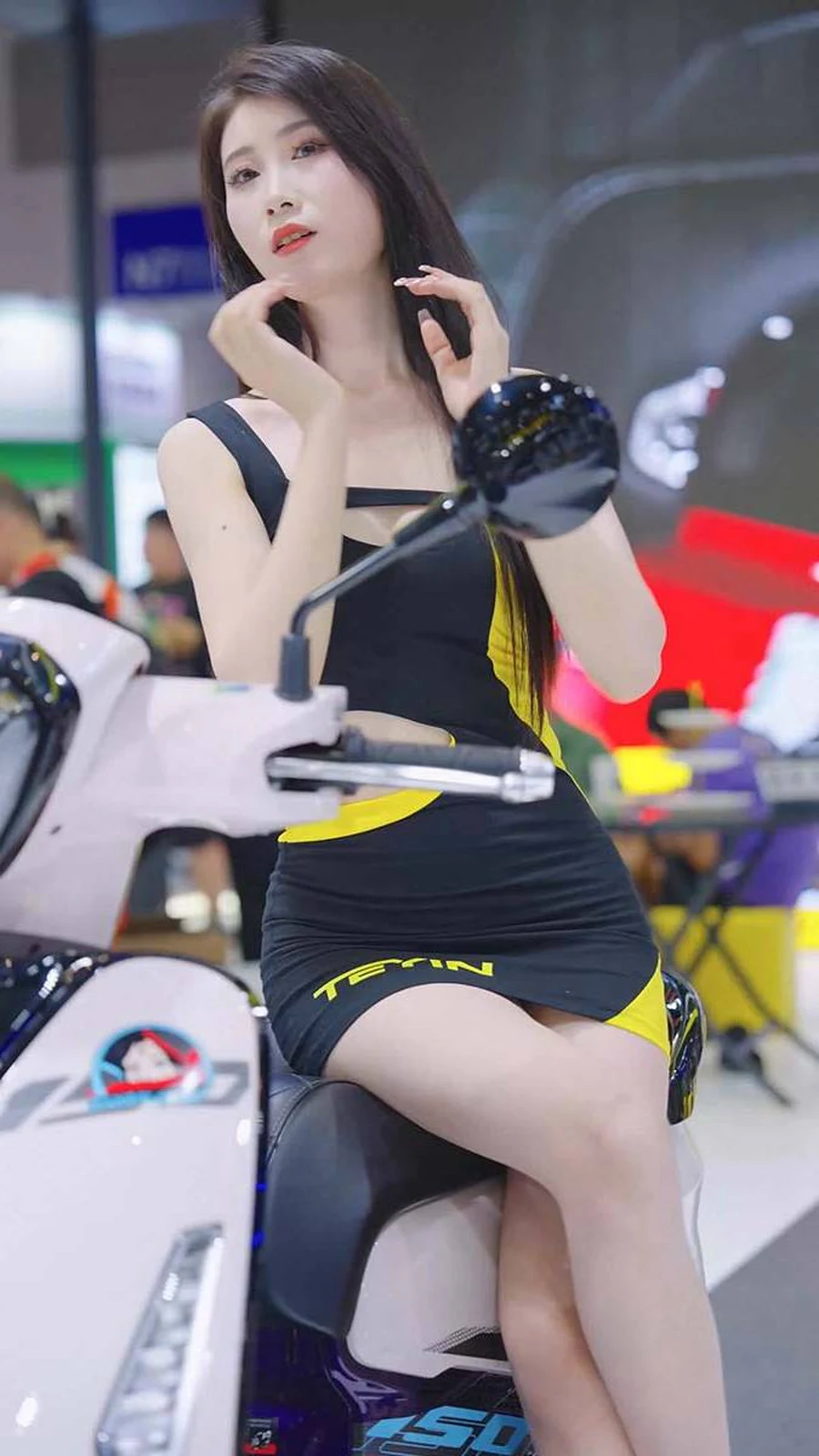 2024 重庆摩博会机车展 Racing Model LOOKBOOK 35 街拍-第1张